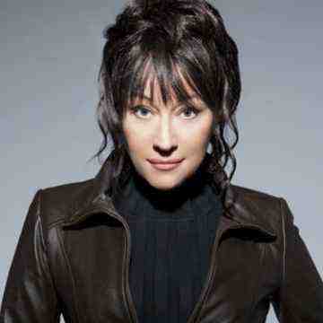 Holly Cole